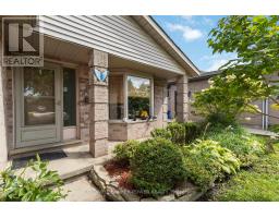 293 BANBURY CRESCENT - 4
