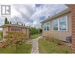 18 COLEMAN COURT - 32