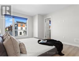 971 - 971 WEST VILLAGE SQUARE - 20