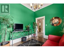 26 DALY AVENUE - 19