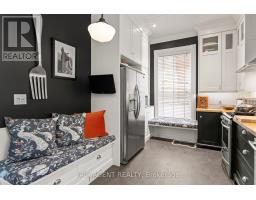 26 DALY AVENUE - 23