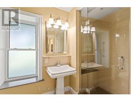 26 DALY AVENUE - 41