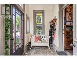 26 DALY AVENUE - 7