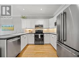 31 - 499 TEEPLE TERRACE - 16