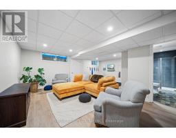 31 - 499 TEEPLE TERRACE - 33