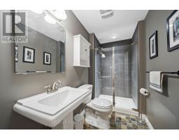 31 - 499 TEEPLE TERRACE - 36