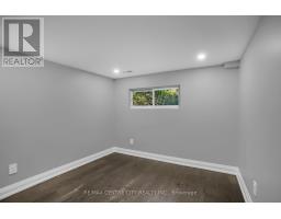 700 GLENGYLE CRESCENT - 27