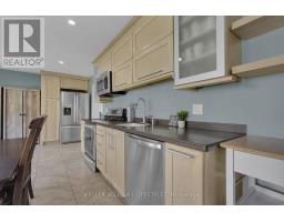 66 LLOYD MANOR CRESCENT - 16