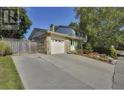 66 LLOYD MANOR CRESCENT - 2