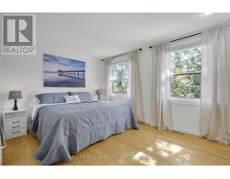 66 LLOYD MANOR CRESCENT - 23