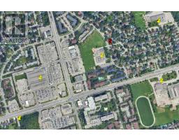 66 LLOYD MANOR CRESCENT - 44
