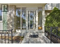66 LLOYD MANOR CRESCENT - 6
