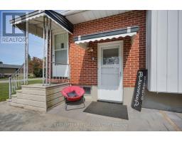 23 GREGORY PLACE - 35