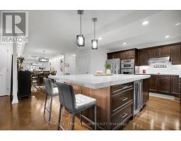 1206 - 250 PALL MALL STREET - 11