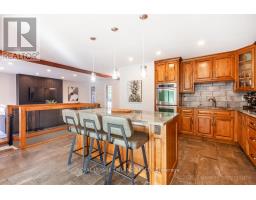 25 MONTEITH AVENUE - 10