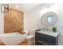 25 MONTEITH AVENUE - 24