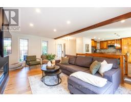 25 MONTEITH AVENUE - 6