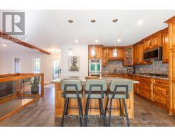 25 MONTEITH AVENUE - 9