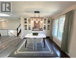295 WALMER GROVE - 10
