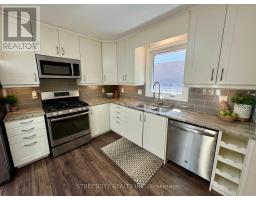 295 WALMER GROVE - 13