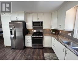 295 WALMER GROVE - 15