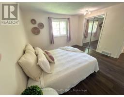 295 WALMER GROVE - 18
