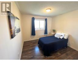 295 WALMER GROVE - 22