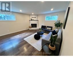295 WALMER GROVE - 28