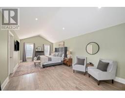 239 TECUMSEH AVENUE E - 22