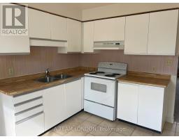 17 - 135 BELMONT DRIVE - 4