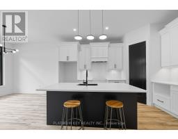 32 BRISCOE CRESCENT - 20