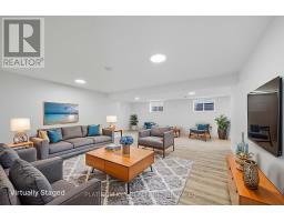 32 BRISCOE CRESCENT - 34
