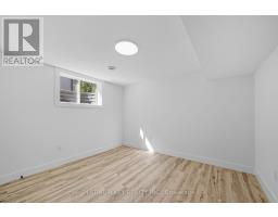 32 BRISCOE CRESCENT - 36
