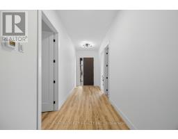 32 BRISCOE CRESCENT - 4