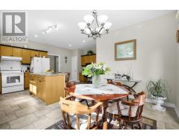 9 WILLARD CRESCENT - 18