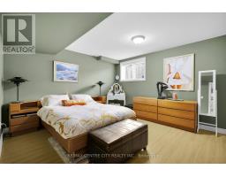 9 WILLARD CRESCENT - 36