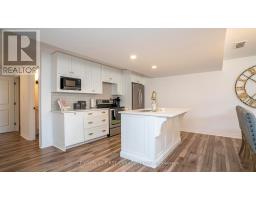 956 TRAILSWAY AVENUE - 31