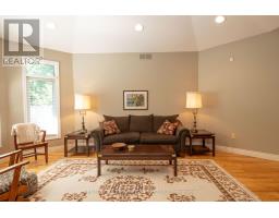 258 DERUITER DRIVE - 6