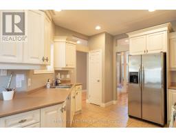 258 DERUITER DRIVE - 9