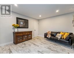 927 FARNHAM ROAD - 19