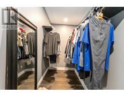 927 FARNHAM ROAD - 25