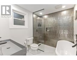 927 FARNHAM ROAD - 27