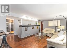 927 FARNHAM ROAD - 30