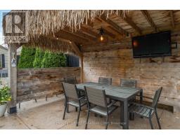 927 FARNHAM ROAD - 39