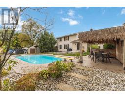 927 FARNHAM ROAD - 40