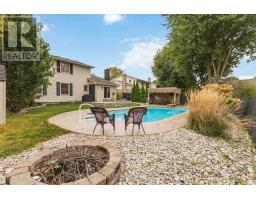 927 FARNHAM ROAD - 45