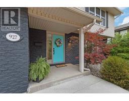 927 FARNHAM ROAD - 6