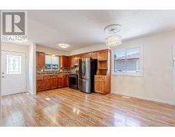 20 FAIRCHILD CRESCENT - 11