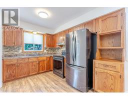 20 FAIRCHILD CRESCENT - 15