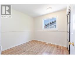 20 FAIRCHILD CRESCENT - 23